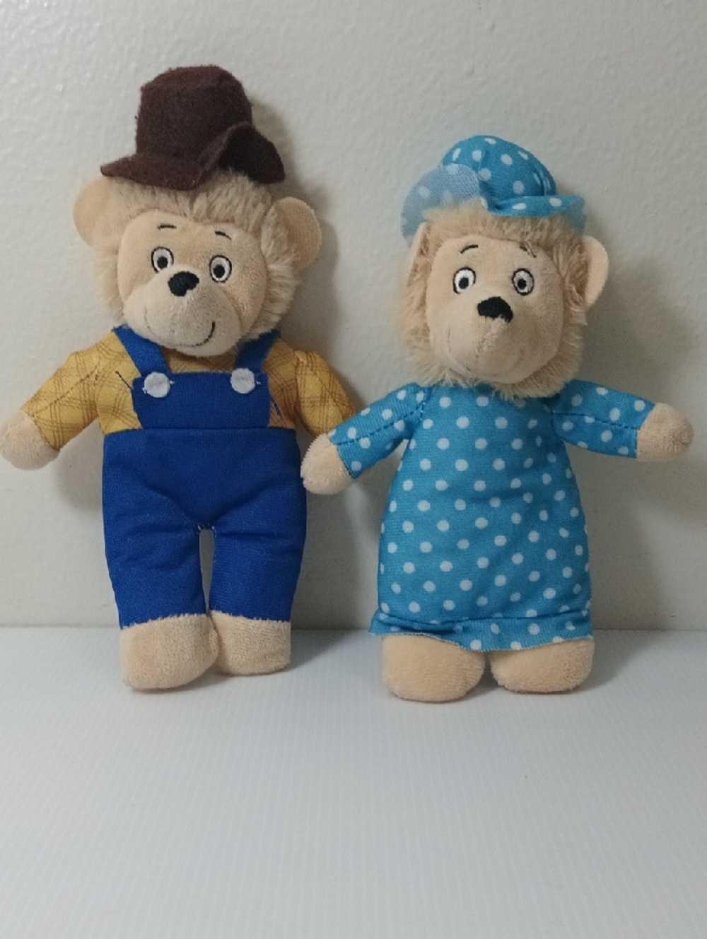 Berenstain Bears Momma And Papa Plush Stuffed Animals